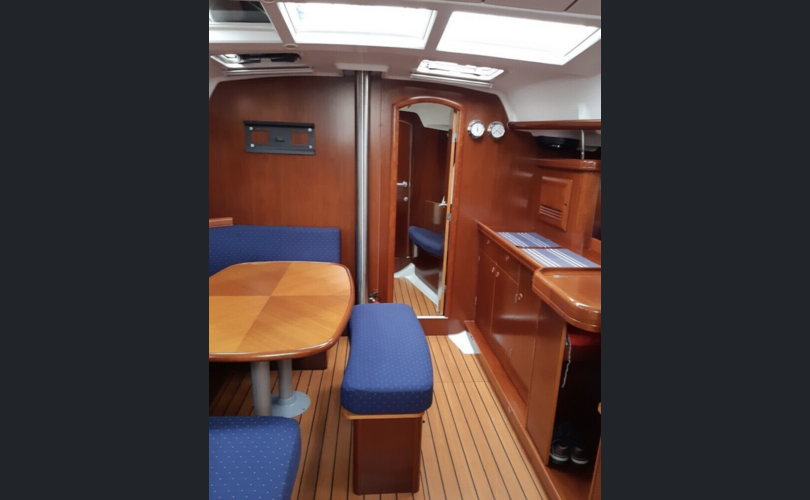 Beneteau Oceanis 393-kuva-5